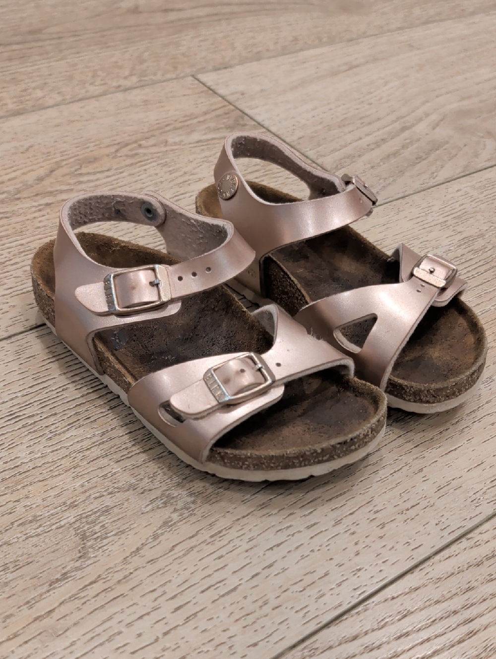 Birkenstock Kids Metallic Rose Gold Buckle Sandals, EU 27 (10-10.5T)